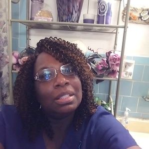 Meet your Posher, Sandra